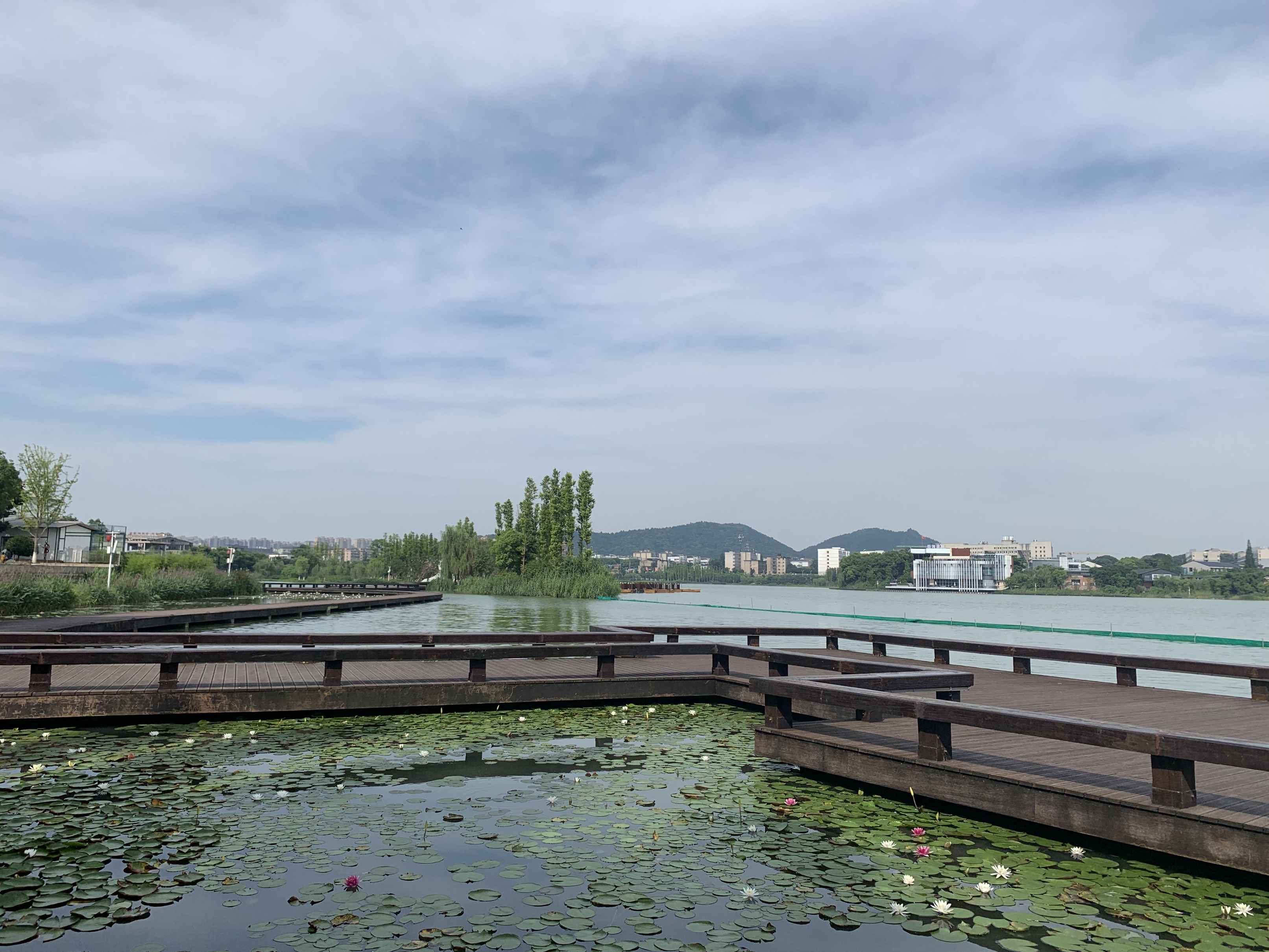 城市水生態環境治理綜合解決方案.jpg